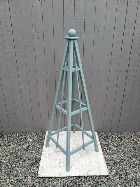 6' Obelisks with Solid Stain | Sphere or Spire Finial