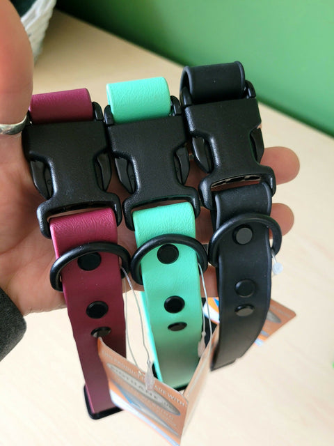 Adjustable BioThane dog collar. Large.