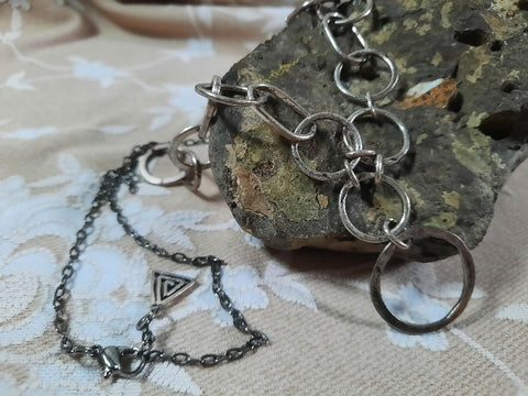 Silver Loop Necklace