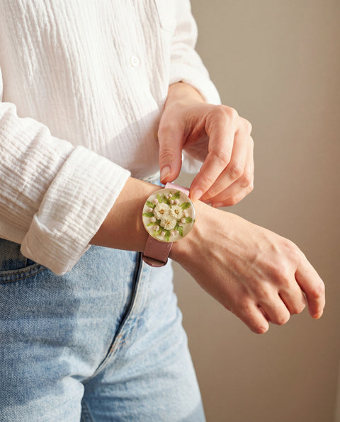 Handmade Resin Bracelet with Real Flowers | Adjustable Leather Strap | Floral Jewellery