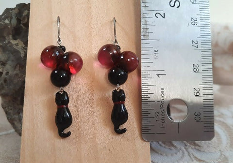 Cat charm earring with titanium hooks