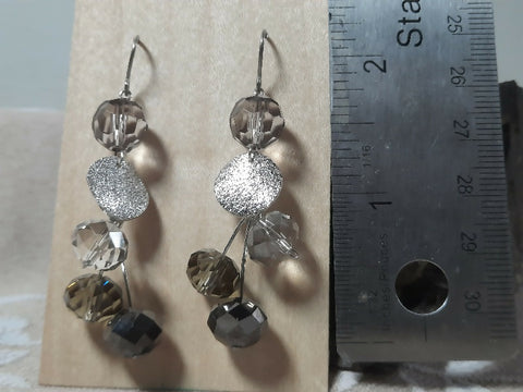Elegant faceted crystal bead earring titanium hooks