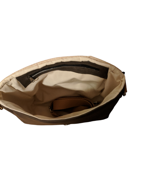 London Gridlock Crossbody Interior