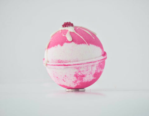 White Chocolate Raspberry Bath Bomb