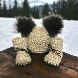 Hat & Bootie Set - 6-12 months