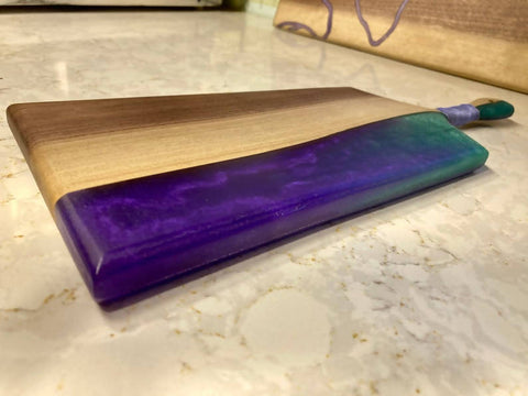 Small Epoxy Cheese Board with Handle